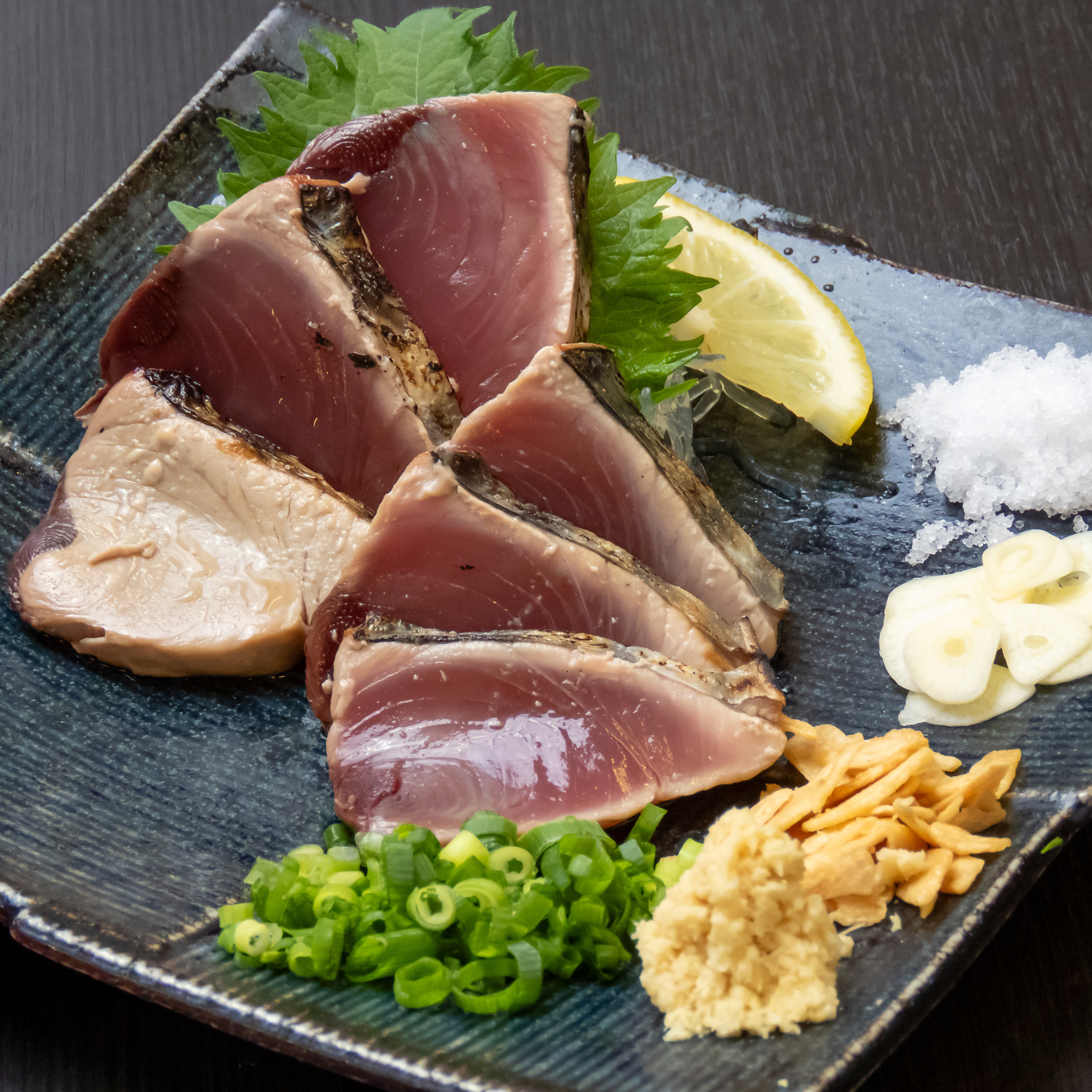 産地直送カツオの藁焼き